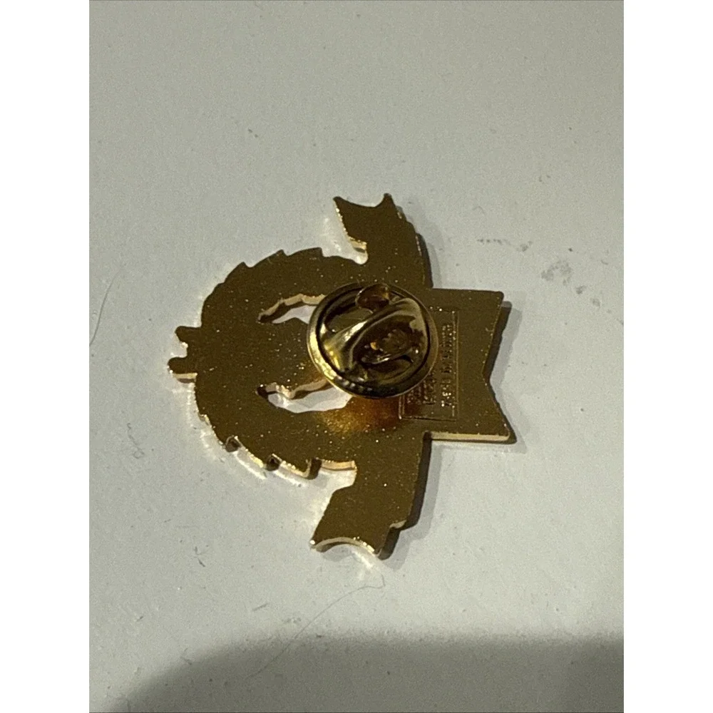 vintage Budweiser International lapel pin 1990s Collectable Racing Horse Pimlico